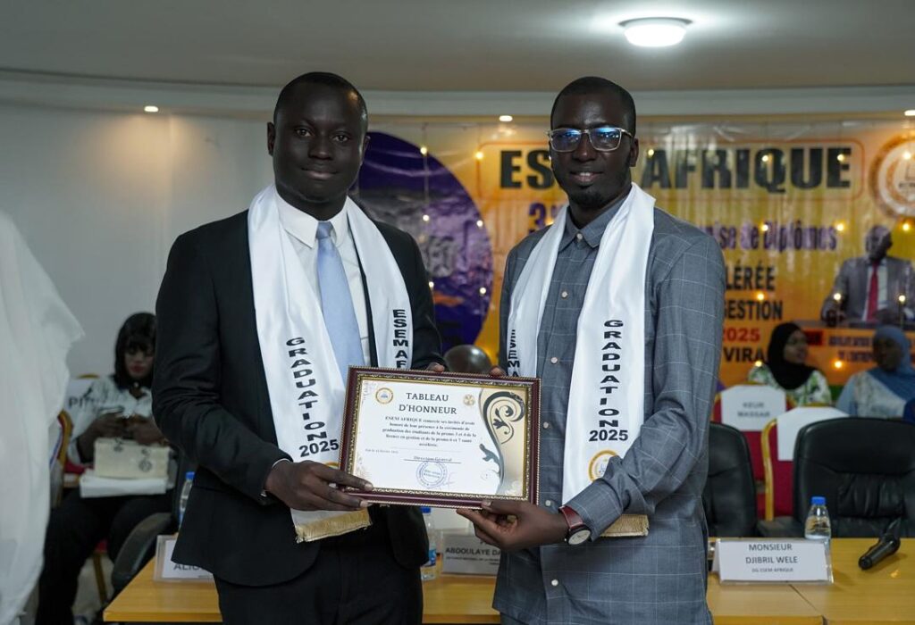 C r monie De Graduation 2025 ESEM AFRIQUE A F t Ses Dipl m s ESEM C r monie De Graduation 2025 ESEM AFRIQUE A F t Ses Dipl m s ESEM
